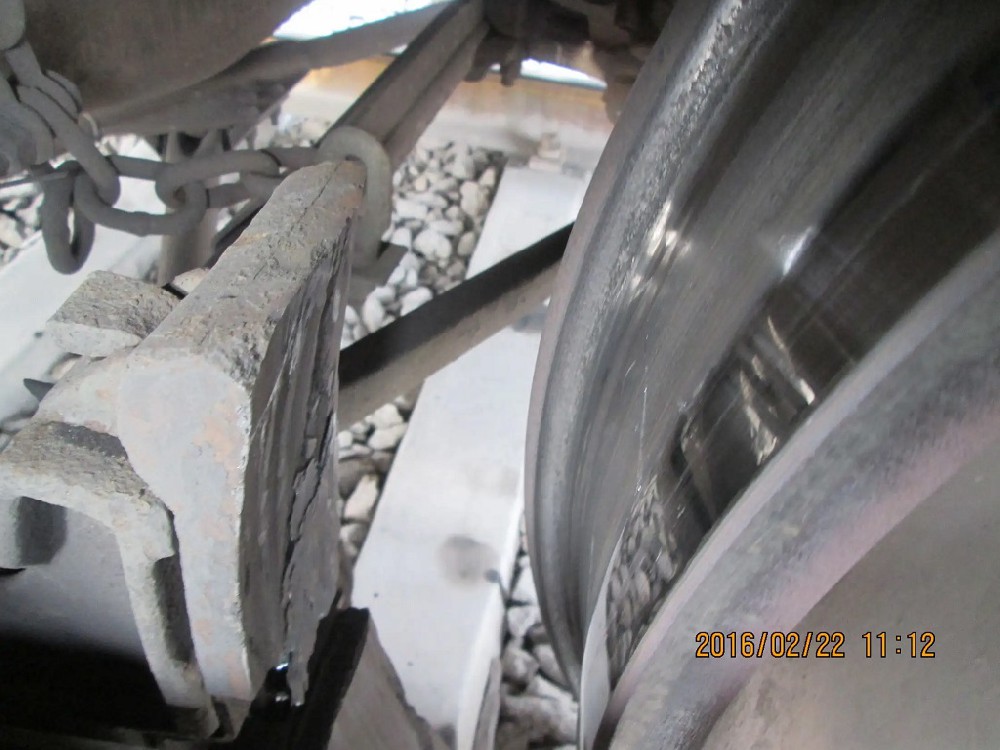 合成閘瓦在應(yīng)用中的故障分析及解決建議