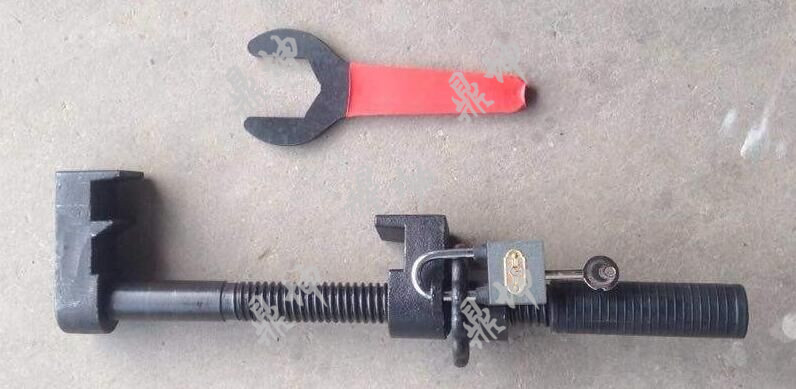 道岔鉤鎖器安裝位置介紹