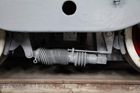 小小改造解決閘瓦偏磨問題