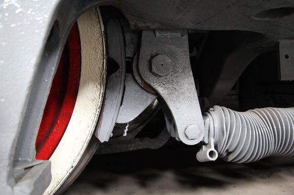 DF機(jī)車閘瓦間隙調(diào)整器的簡(jiǎn)要說(shuō)明