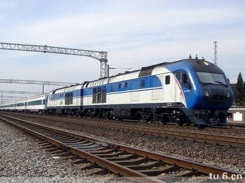 東風(fēng)11供（DF11G）型準(zhǔn)高速客運(yùn)內(nèi)燃機(jī)車